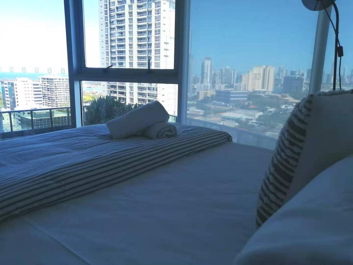 Three-Bedroom Apartment With Amazing View Near Surfers Paradise Gold Coast Exterior photo