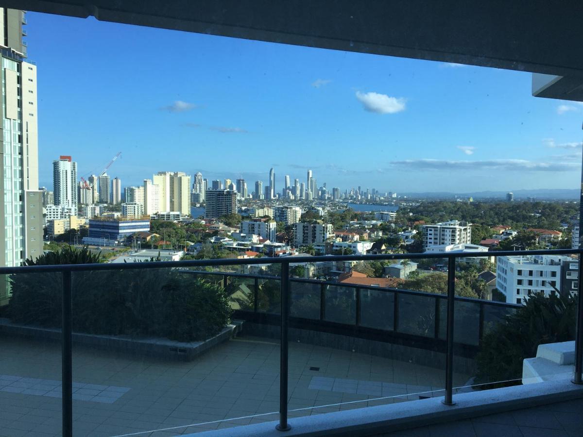 Three-Bedroom Apartment With Amazing View Near Surfers Paradise Gold Coast Exterior photo